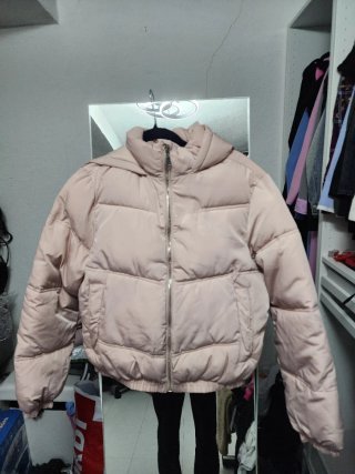 Chaqueta rosa Pull&Bear acolchada