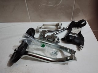 Manetas de freno buen estado y patines para ,16 pu