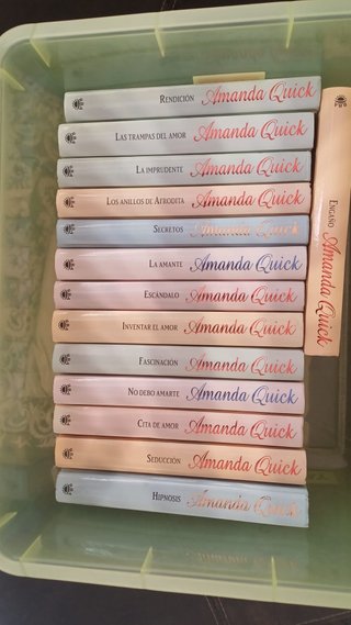 lote de 14 libros tapa dura , colección romántica,
