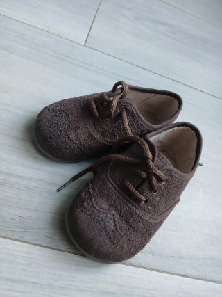 Zapatos bebé piel y cordones