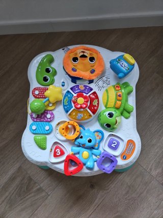 Mesa de actividades VTech para bebé