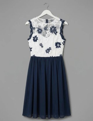 Vestido de fiesta blanco y azul