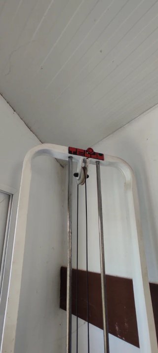 Máquina de Cuádriceps e Isquios
