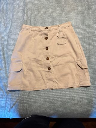 Falda cargo Zara TRF beige botones bolsillos