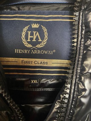 Cazadora Henry Arroway Negra con Capucha