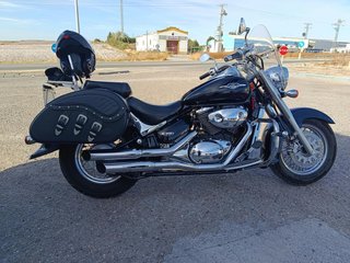 Suzuki Intruder C800