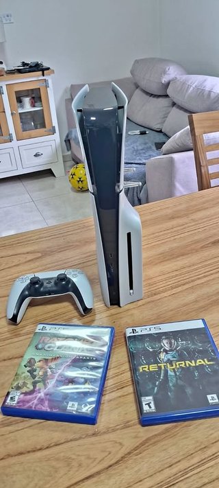 Console PlayStation 5 (PS5) con lettore
