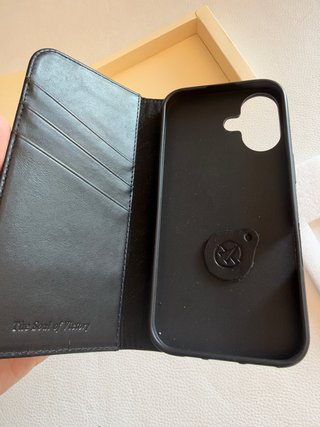 Funda de cuero para iPhone 16