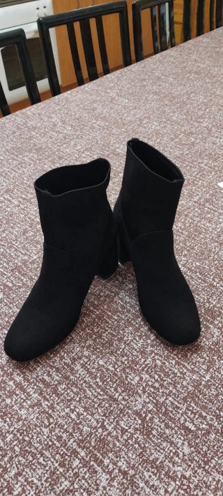 Botines negros 38