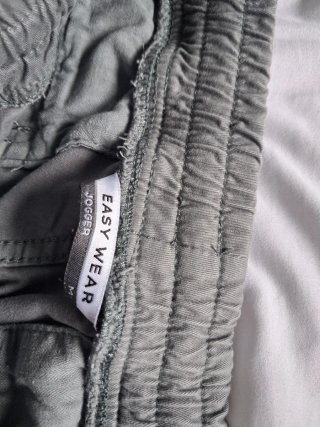 Pantalón Jogger Easy Wear Verde Talla M