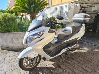 Suzuki Burgman 400