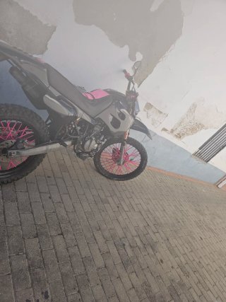 Derbi Senda R 2003 Enduro Negra y Rosa
