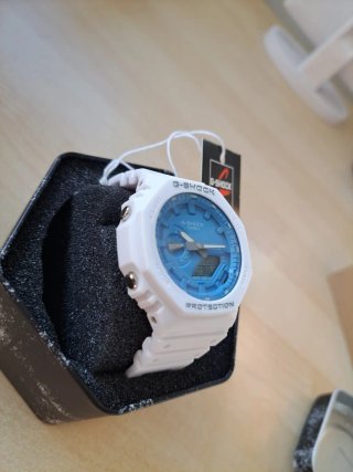 Reloj Casio G-Shock Blanco y Azul