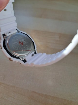 Reloj Casio G-Shock Blanco y Azul
