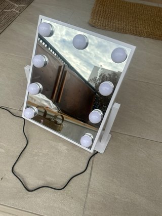 Espejo de Maquillaje con Luz LED