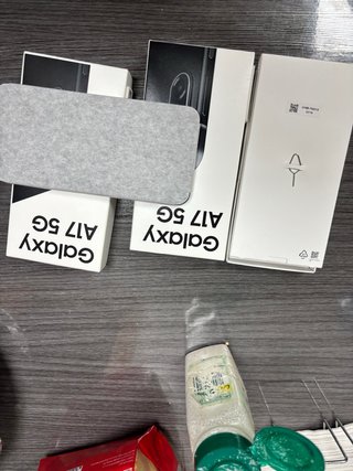 2 Cajas Samsung Galaxy A17 5G vendo los dos