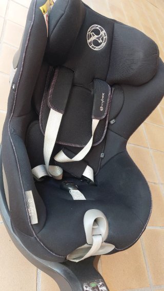 Silla de coche Cybex Sirona 360° + juguetes regalo