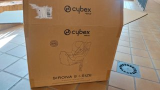 Silla de coche Cybex Sirona 360° + juguetes regalo