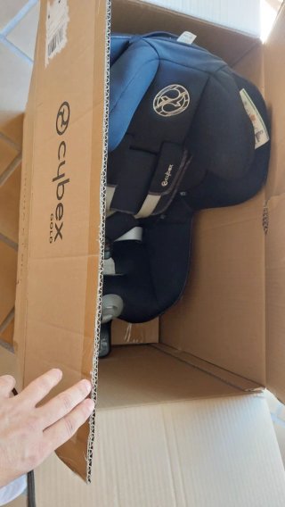 Silla de coche Cybex Sirona 360° + juguetes regalo