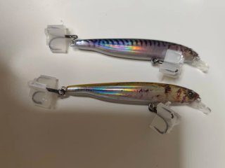 Lote 2 señuelos pesca 11cm