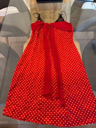 Vestido rojo lunares