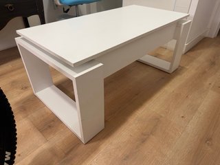 Mesa de centro elevable blanca