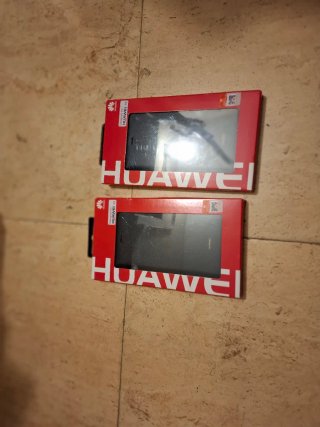 2 custodie per Huawei P8