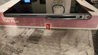Lenovo Tab Plus