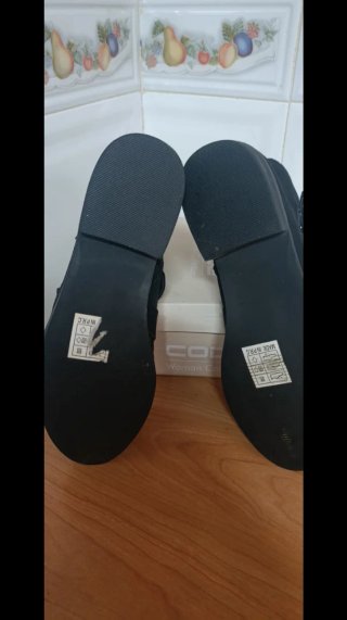 Botines Negros con Hebillas Talla 40