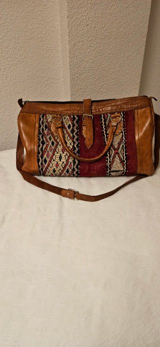 Bolso de viaje de cuero y tejido tipo kilim algodo