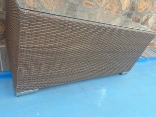 Tavolo da esterno in rattan