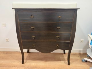Cómoda de Madera Negra