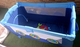 Cuna de viaje plegable azul