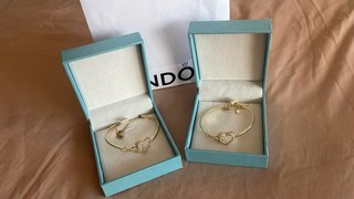 2 Pulseras Pandora Doradas