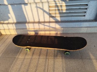 Monopatín Decathlon CP100 Mid Cosmic