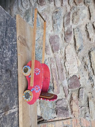 Carro de Madera Artesanal
