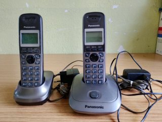 2 Teléfonos Inalámbricos Panasonic,los dos 10€