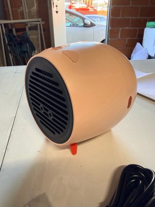 Calentador de aire compacto diseño cerdito