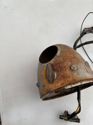 Faro de moto clásico