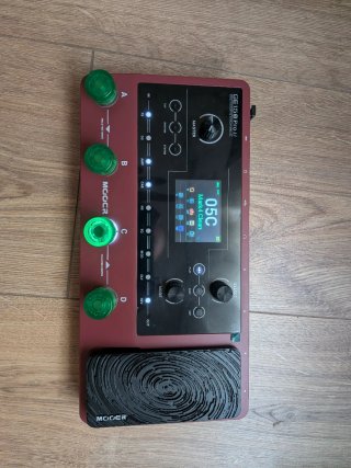Pedalera Multiefectos Mooer GE150 Pro Li