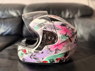Casco Moto CGM Blanco y Rosa Floral