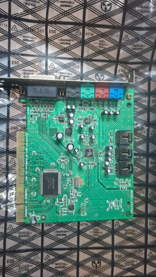 Creative CT4750 Tarjeta de Sonido
