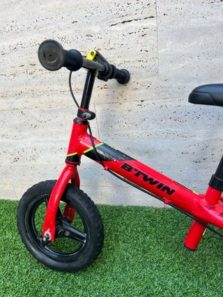 Bici sin pedales B’TWIN roja
