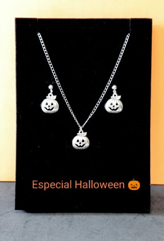 Conjunto de Collar y Pendientes Calabazas