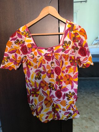 Blusa floral manga corta