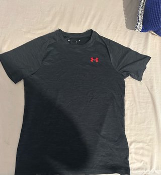 Camiseta Under Armour Gris Talla M