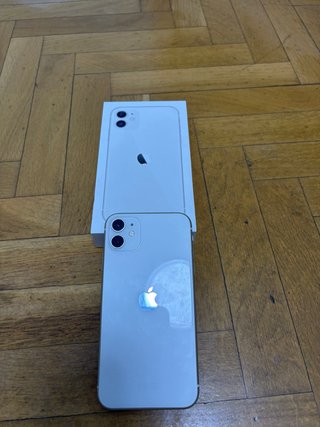 iPhone 11 Blanco con Caja y Fundas