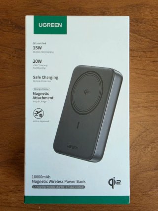 Batería externa magnética UGREEN 10.000 mAh Qi215W