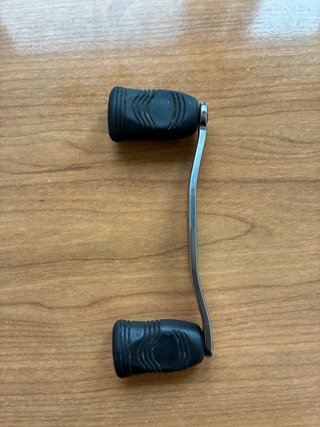 Maneta carrete pesca Daiwa