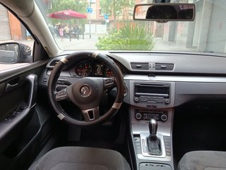 Volkswagen Passat 2011